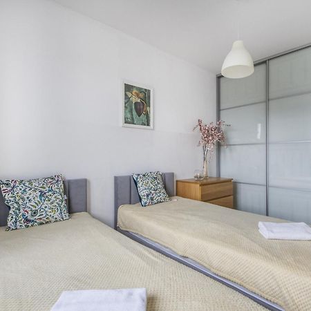 Gama Home Wyspowa 1 Warschau Exterior foto